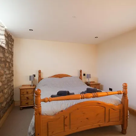 Semesterbostad Cautley Chapel